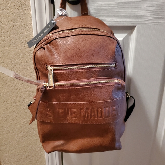 Steve Madden - Picture 1 of 3